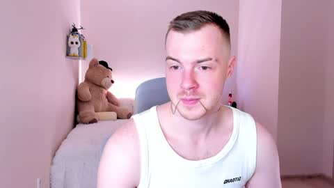 toohornyserj online show from January 24, 2025, 12:52 am