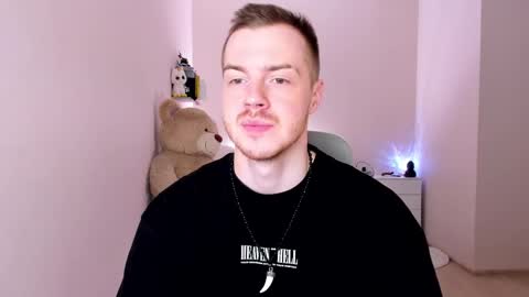 toohornyserj online show from February 12, 2025, 9:43 pm