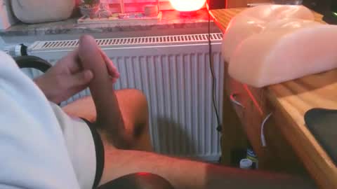 toohugeandstonedxoxo online show from September 16, 2025, 10:55 pm