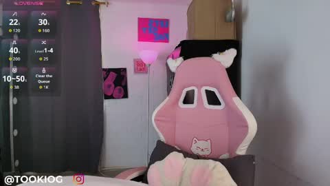 tookiock online show from April 10, 2026, 6:23 pm