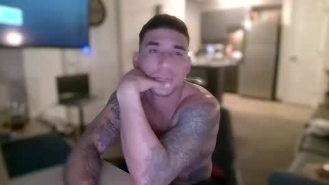 Snapshot of toomuchsmoke chatting on February 16, 2025, 9:26 am toomuchsmoke online show from February 16, 2025, 9:26 am