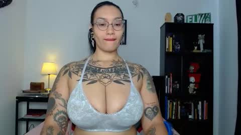 toothyy online show from May 18, 2026, 12:22 pm