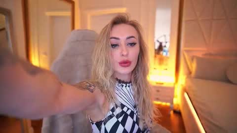 Snapshot of top_grace chatting on February 8, 2026, 2:09 pm top_grace online show from February 8, 2026, 2:09 pm