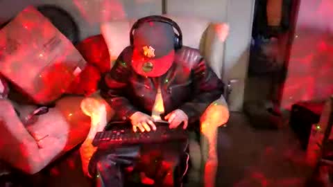 SagMeOreduceMe online show from November 4, 2025, 7:18 am