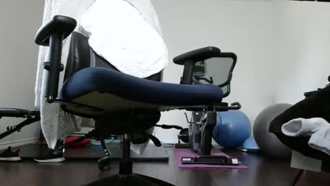 Top Floor Temptress online show from October 2, 2025, 3:30 pm