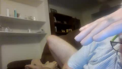 topfoxs30 online show from October 15, 2025, 4:07 pm