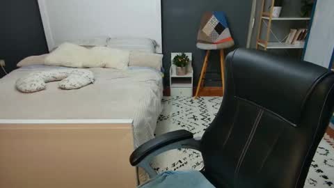 Anda online show from October 1, 2025, 8:48 pm