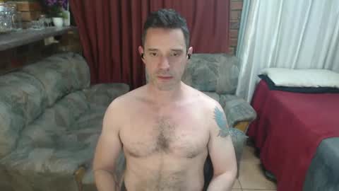 Snapshot of toptobottom4u chatting on April 18, 2026, 7:07 pm toptobottom4u online show from April 18, 2026, 7:07 pm