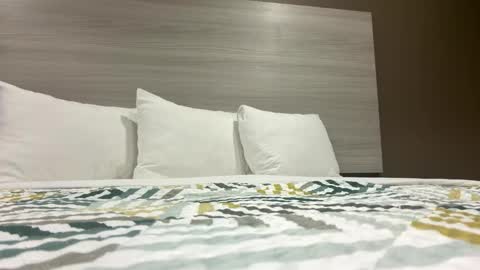 toronto5656 online show from April 2, 2026, 2:09 am