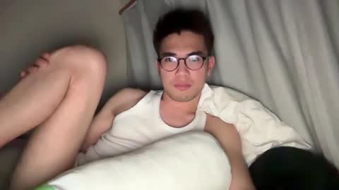 Snapshot of toshikaro0 chatting on January 22, 2025, 5:49 pm Karo online show from January 22, 2025, 5:49 pm