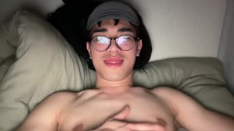 Snapshot of toshikaro0 chatting on March 7, 2025, 6:22 pm Karo online show from March 7, 2025, 6:22 pm