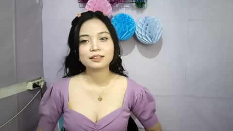Emma online show from May 21, 2026, 11:17 am