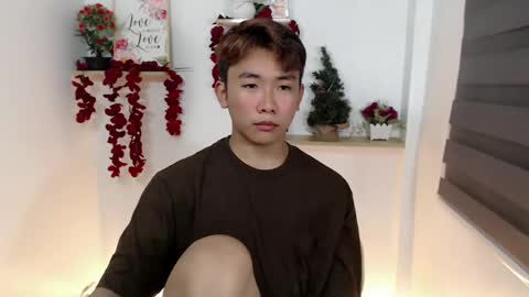 Snapshot of totalbabe1x chatting on January 27, 2025, 12:16 pm totalbabe1x online show from January 27, 2025, 12:16 pm