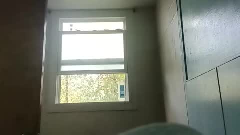 totallyawesome_65 online show from October 14, 2025, 1:12 pm