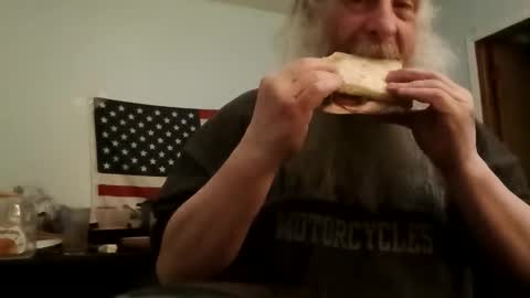 totallyawesome_65 online show from April 22, 2026, 7:55 am