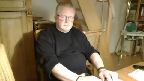 toto758 online show from February 28, 2025, 8:18 pm