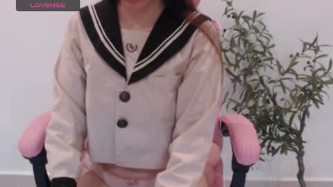 Snapshot of totoro_09 chatting on December 22, 2025, 3:25 am Angelina online show from December 22, 2025, 3:25 am