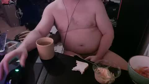 Snapshot of totox1989 chatting on December 29, 2024, 10:47 pm Totox online show from December 29, 2024, 10:47 pm