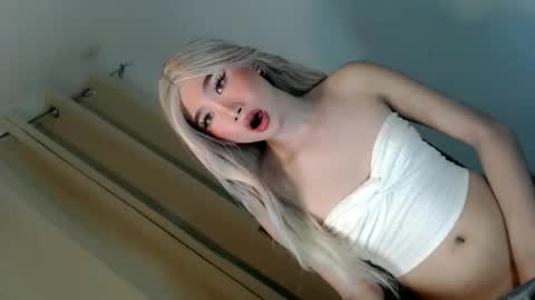 Snapshot of touch_my_body1 chatting on March 22, 2026, 6:28 am iloveyou AZ online show from March 22, 2026, 6:28 am