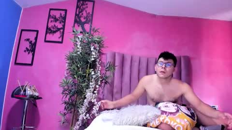 toxiclove01 online show from January 8, 2026, 6:21 pm