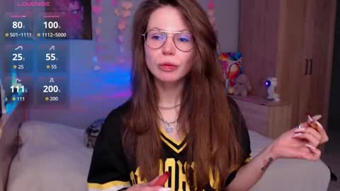 toxkiss online show from October 14, 2025, 11:00 am