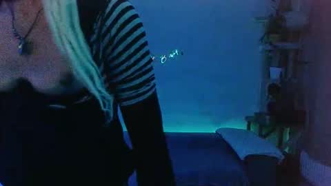 Snapshot of toyboybitchslut chatting on November 1, 2025, 3:19 am Patrizia online show from November 1, 2025, 3:19 am