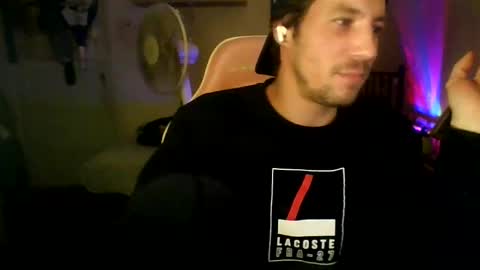 Snapshot of toyboysquirt chatting on June 2, 2026, 5:31 am toyboysquirt online show from June 2, 2026, 5:31 am