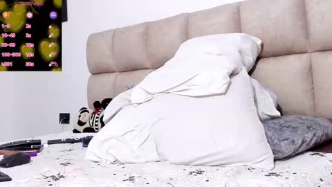 Daniela online show from March 5, 2025, 8:42 pm