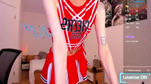 Snapshot of traharaaa chatting on November 27, 2025, 9:00 am Ariana and Erik online show from November 27, 2025, 9:00 am