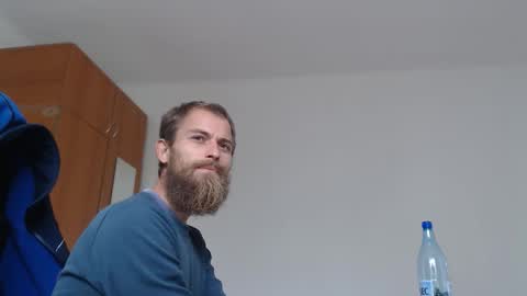 Snapshot of tralalabala chatting on September 26, 2025, 8:40 am Tralalabala online show from September 26, 2025, 8:40 am