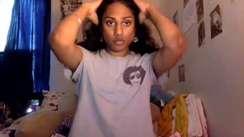 transamoure online show from January 13, 2026, 7:41 pm