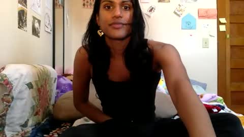 Snapshot of transamoure chatting on February 27, 2026, 5:46 pm transamoure online show from February 27, 2026, 5:46 pm