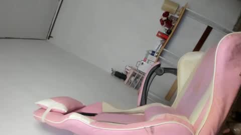 Rhiane online show from December 2, 2025, 6:14 pm