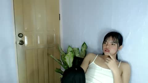 transpinay_kimxxx online show from February 25, 2026, 7:01 pm