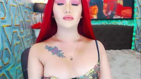 Snapshot of transplayfullolivia chatting on December 16, 2024, 8:26 pm KYLIE BELLA  TS online show from December 16, 2024, 8:26 pm