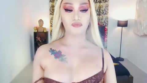 Snapshot of transplayfullolivia chatting on September 12, 2025, 8:31 pm KYLIE BELLA  TS online show from September 12, 2025, 8:31 pm