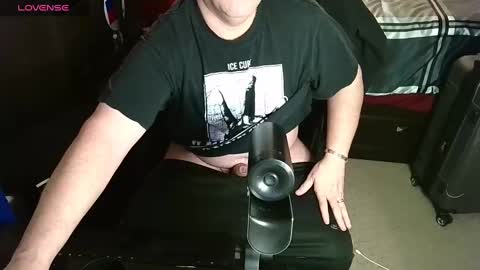 Snapshot of trapper2018 chatting on December 31, 2024, 9:06 pm All Ways happy To Meet You online show from December 31, 2024, 9:06 pm