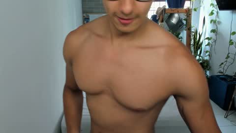 travis bakerr online show from February 1, 2025, 8:47 pm