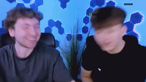 Snapshot of travis_wolf_ chatting on March 6, 2026, 9:50 am Travis online show from March 6, 2026, 9:50 am