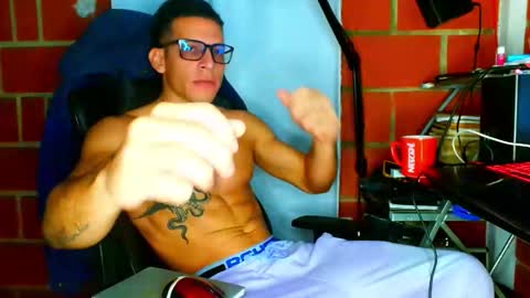 Snapshot of travisdiamonds chatting on February 17, 2026, 11:40 am TRAVIS. online show from February 17, 2026, 11:40 am