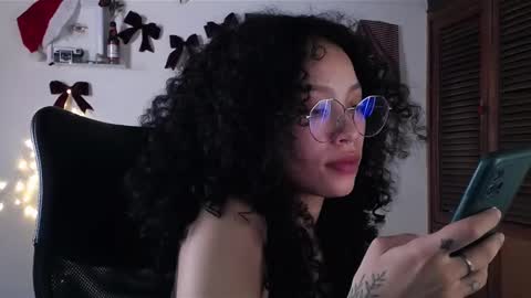 Emily online show from December 10, 2024, 5:33 pm