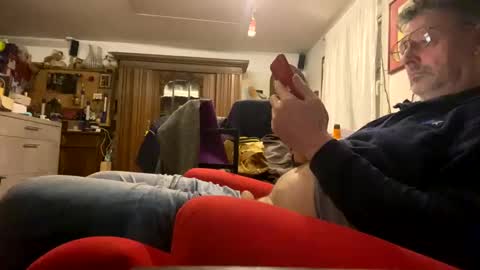 trebgeis1 online show from February 17, 2025, 5:43 pm