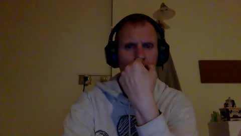 Snapshot of trebo00788 chatting on February 5, 2025, 7:10 pm trebo00788 online show from February 5, 2025, 7:10 pm