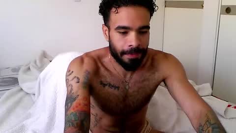 Snapshot of treborshunter chatting on February 26, 2025, 6:43 pm Hunter man online show from February 26, 2025, 6:43 pm