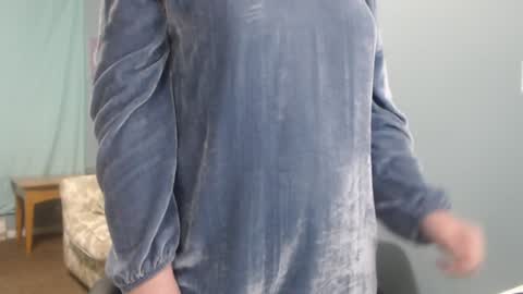 TreeJeanne online show from January 24, 2025, 2:08 pm