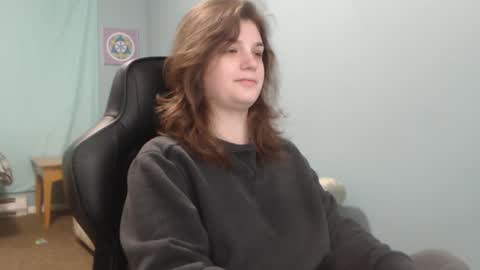 TreeJeanne online show from February 7, 2025, 1:11 pm