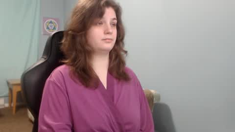 TreeJeanne online show from February 19, 2025, 5:16 am