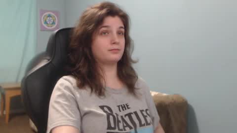 TreeJeanne online show from March 6, 2025, 6:26 pm