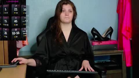 TreeJeanne online show from October 14, 2025, 2:45 am