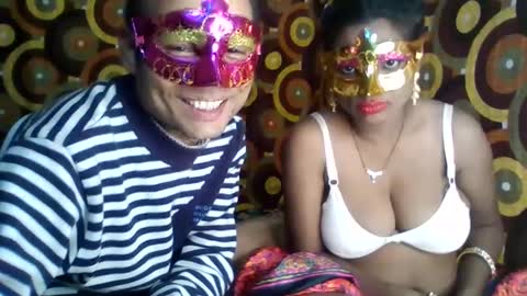 Snapshot of treesomecouple chatting on January 15, 2025, 4:54 pm treesomecouple online show from January 15, 2025, 4:54 pm